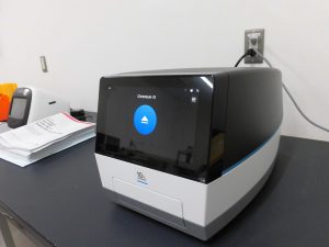 ヒト由来サンプル実験室の Chromium iX の写真